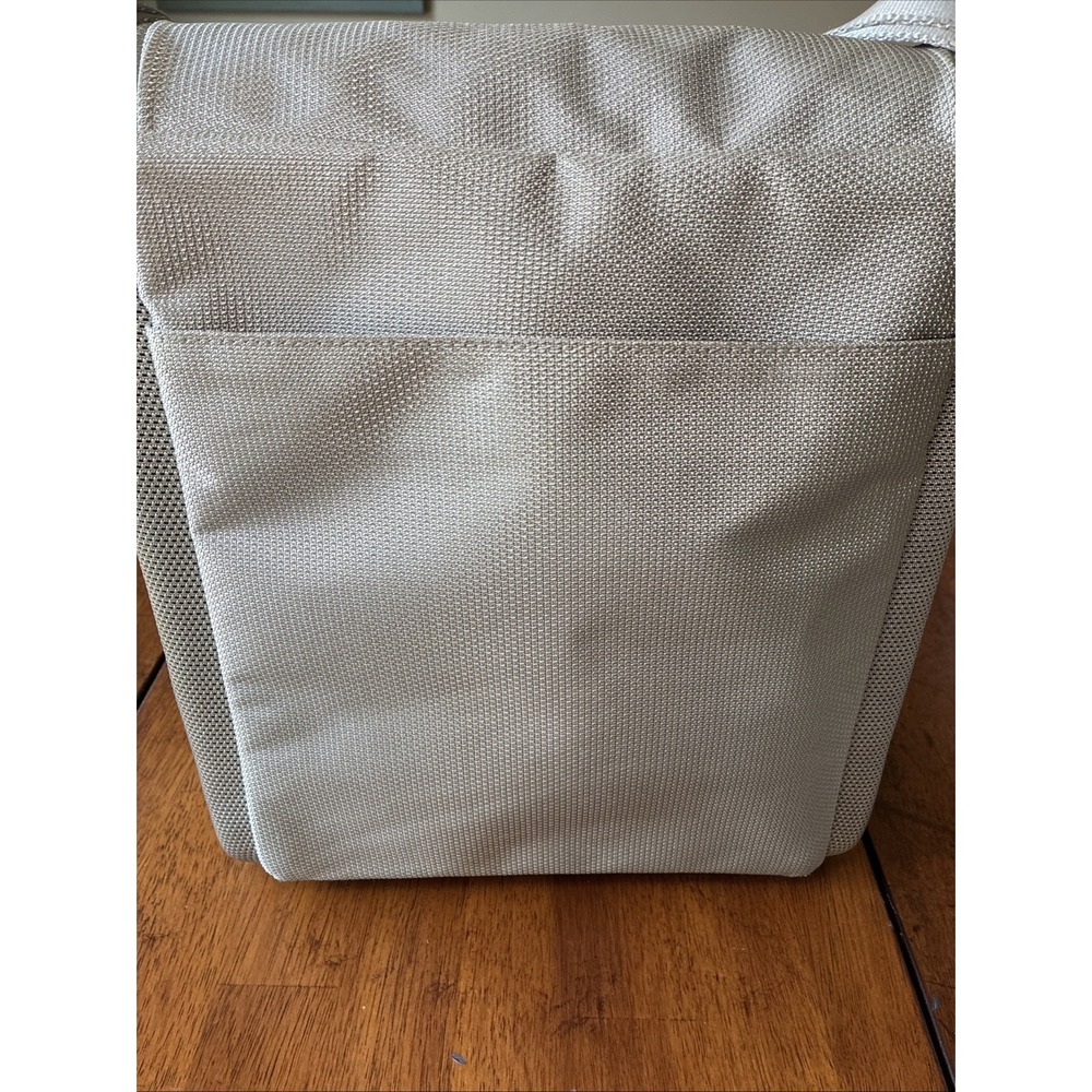 Tumi T3 Apex Men's Women's Travel Tote Shoulder Bag Strap Classic Style Silver - Picture 6 of 16